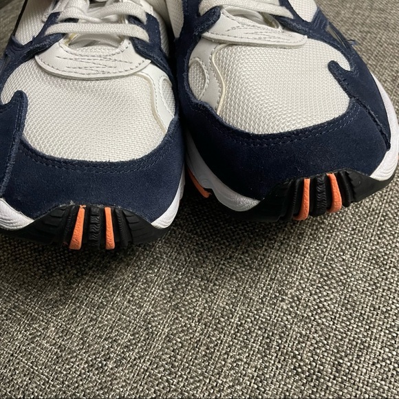 Adidas Falcon Retro Sneakers Size 7 - Picture 4 of 10